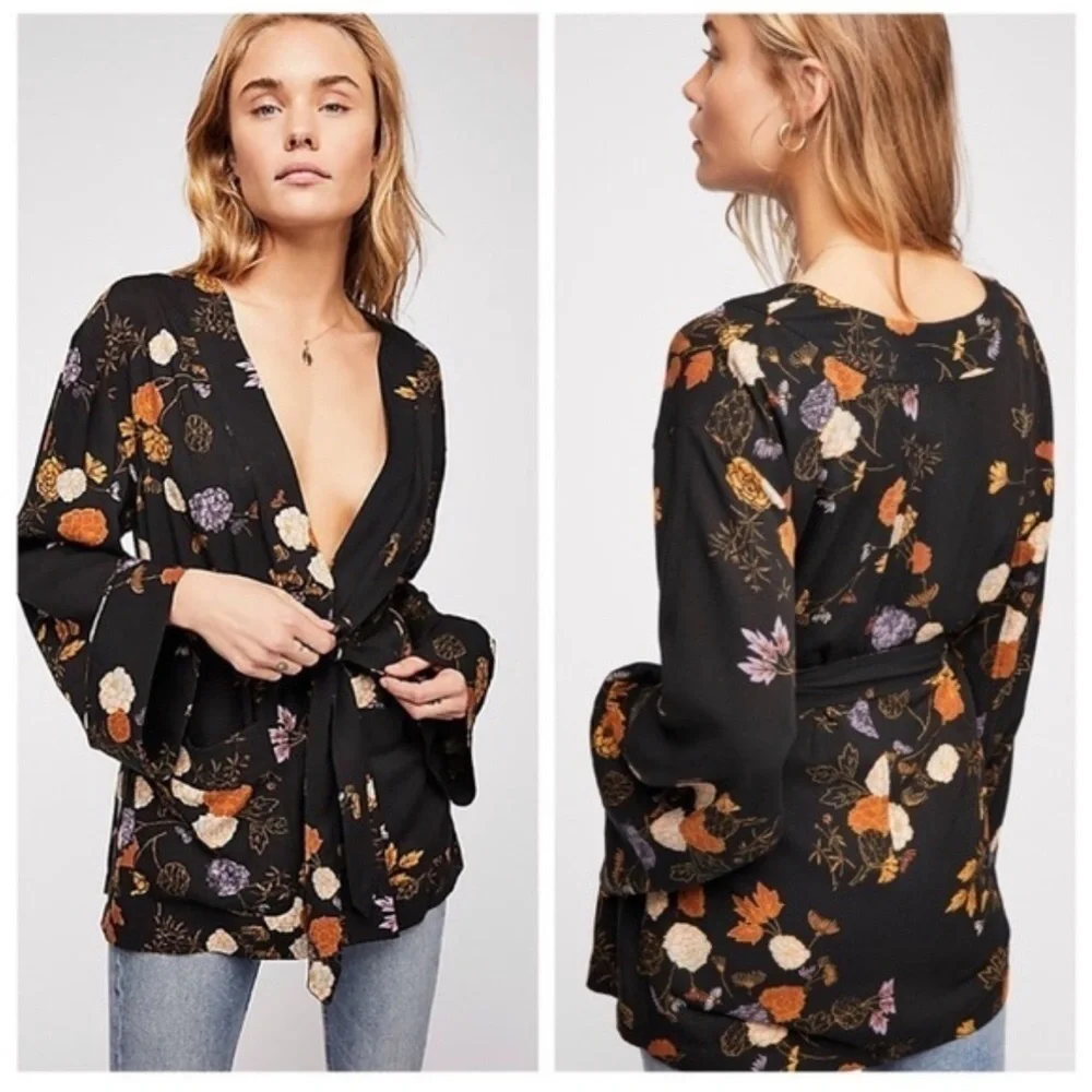 Free People Peony Kimono In Midnight Jacket Front Pockets NWOT Floral Print - Picture 10 of 10